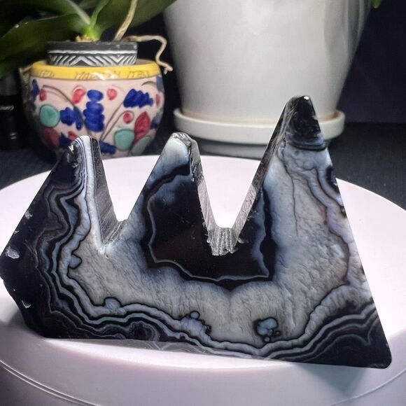 Black Agate Quartz Crystal Mountain Carving (#8) - Picture 8 of 12